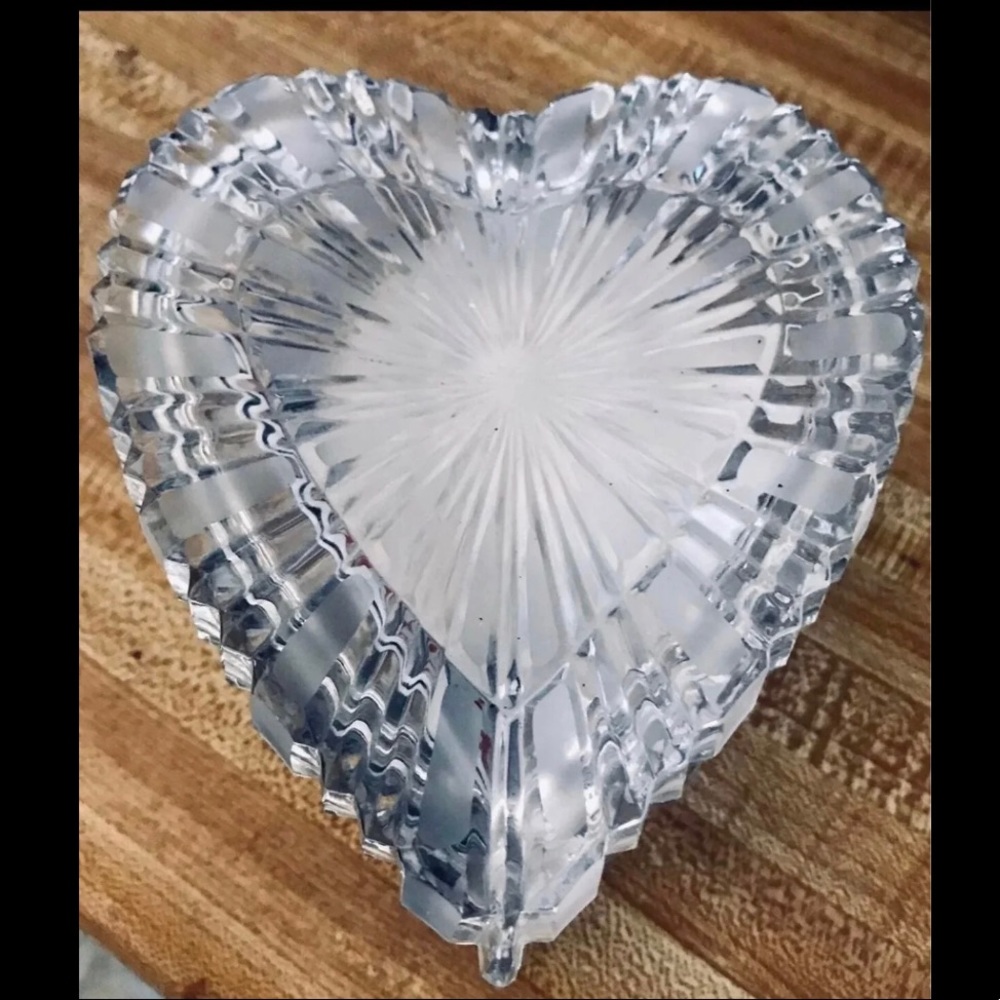 Vintage Heart Shaped Crystal Dish/Trinket With Lid